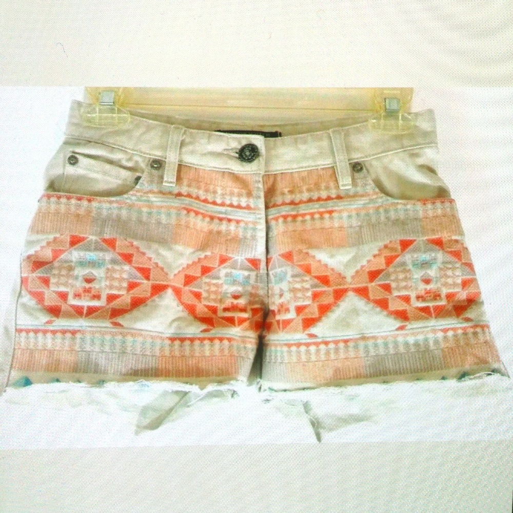 💋Maison Scotch Button Fly Cut Off Jean Shorts